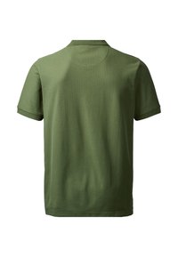 Tricou polo de culoare verde olive, realizat din bumbac fin, având un guler ribbit și mâneci scurte, cu o textură subtilă și fără modele vizibile.