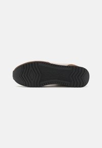 BOSS KAI - Tenisice - open beige