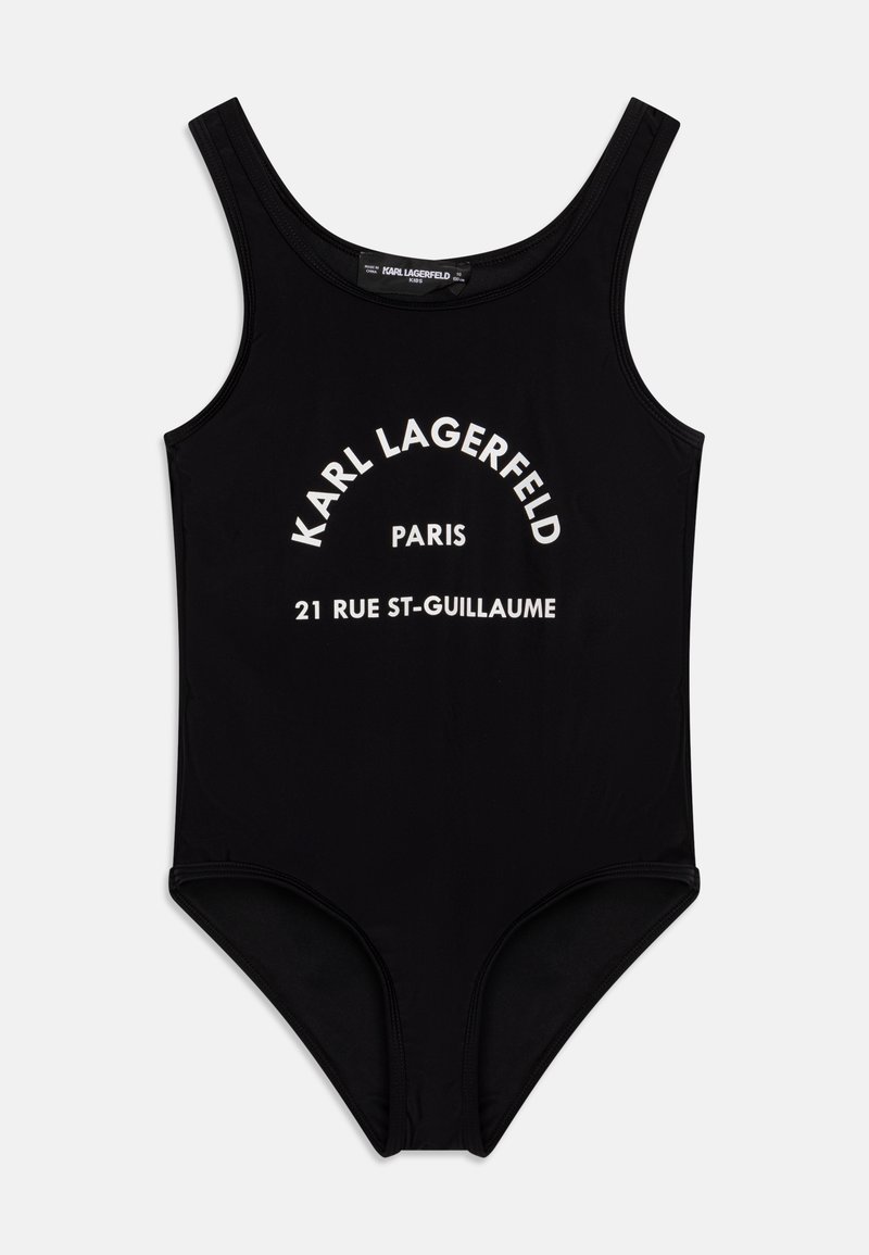 Fato de banho preto em uma peça com decote redondo e pernas de corte alto. Texto branco lê-se "KARL LAGERFELD PARIS 21 RUE ST-GUILLAUME." Textura suave.