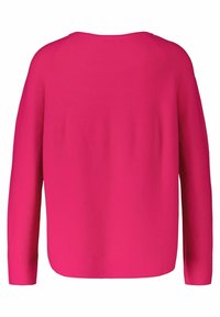 Fuchsia Pullover mit langen Ärmeln, Rundhalsausschnitt und einer leicht strukturierten, glatten Oberfläche. Gerader Saum ohne Verzierungen.