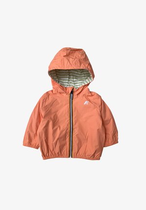 Giubbotto con cappuccio color pesca per bambini con cerniera frontale, fodera interna a strisce verdi, polsini elastici e piccolo logo bianco sul petto.