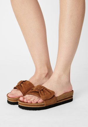 Tamaris Mules - cognac