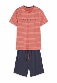 Koszulka z krótkim rękawem, w kolorze koralowym w paski, z dekoltem w serek i nadrukowanym logo "HENDERSON YACHT CLUB", połączona z granatowymi szortami ze sznurkiem. Wykonana z miękkiej mieszanki bawełny.