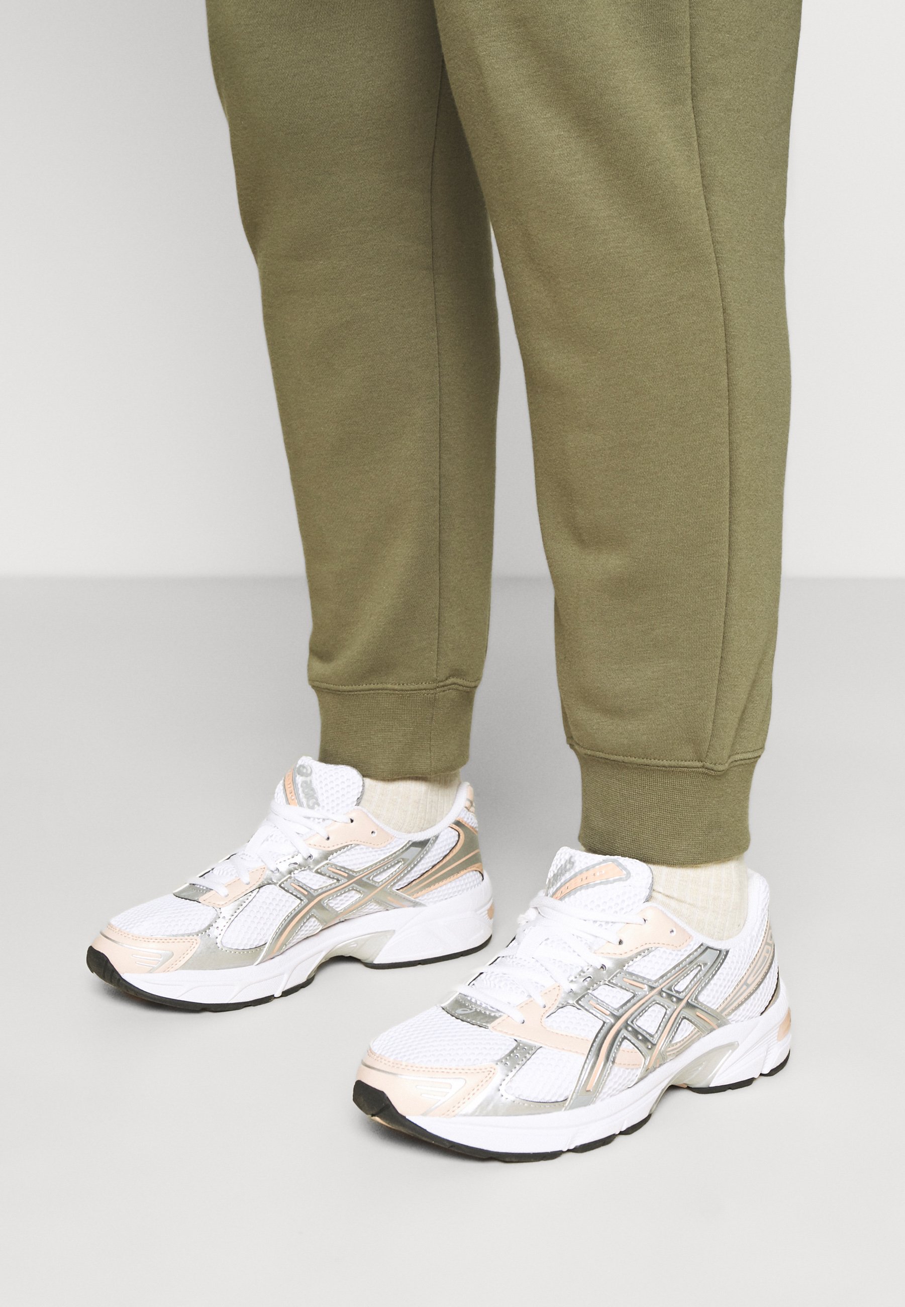 asics silver trainers