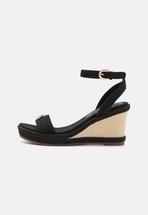 High heeled sandals - black