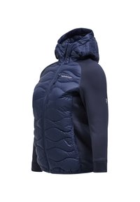 Giacca isolante blu navy con frontale trapuntato, cappuccio e pannelli laterali lisci, progettata per calore e comfort durante le attività all'aperto.