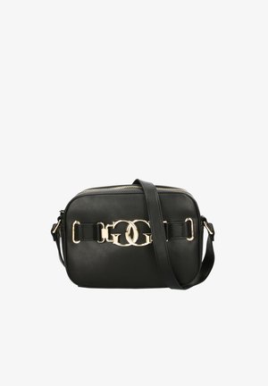 Borsa a tracolla in pelle nera con hardware dorato. Caratterizzata da una chiusura con zip, tracolla piatta e un prominente dettaglio del logo sulla parte anteriore.