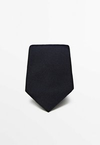 Black tie in textured fabric with a pointed end, featuring a subtle diagonal weave pattern. Simple, classic design.