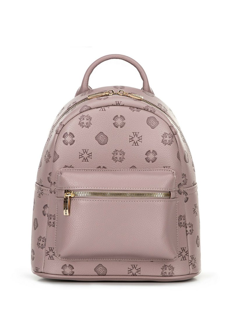 Jasnoróżowy skórzany plecak z wytłaczanymi wzorami, okrągły kształt, uchwyt u góry oraz przednia kieszeń na zamek z złotymi elementami.