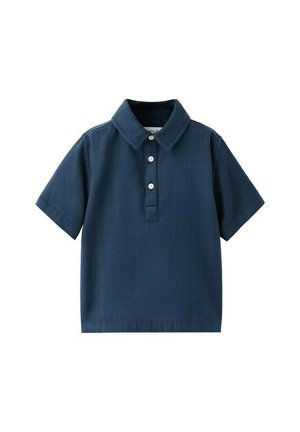Polo a maniche corte blu navy con tre bottoni bianchi e colletto classico, mostrata su uno sfondo bianco.