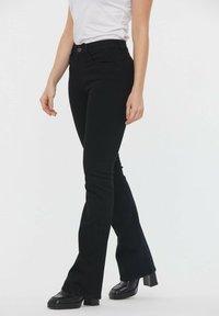 Lee Cooper JEDEN - Jean bootcut - noir