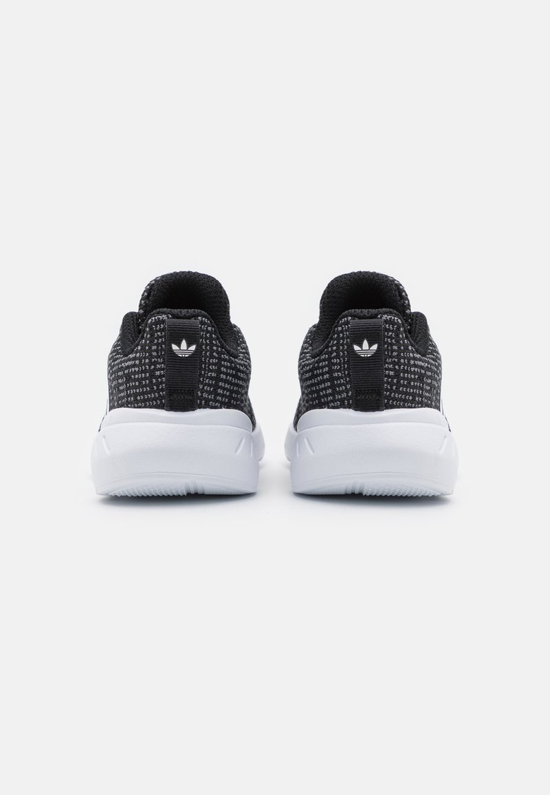 adidas gazelle silver green womens Tenis Adidas CF Swift Racer - DB0679 - Negro - Hombre | Shoelander.com
