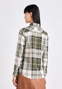 Barbour BREDON SHIRT - Blusa com botões - ancient loden tartan