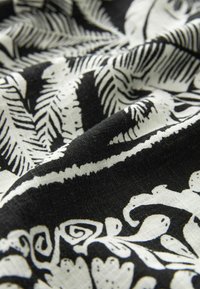 Next TALL -REGULAR FIT - Vapaa-ajan mekko - black on white