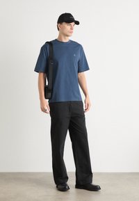 Calvin Klein Jeans HEAVY  - Βασικό μπλουζάκι - ink