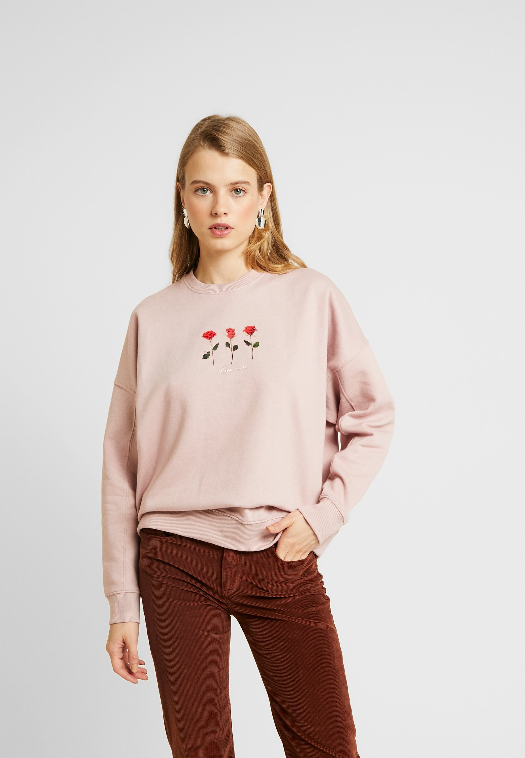 New Look LOVE MORE Sweatshirt nude Zalando.at New Look LOVE MORE Sweatshirt nude Zalando.at
