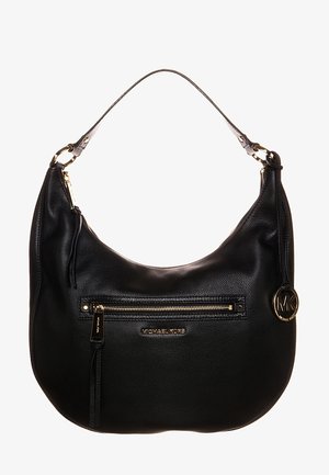 Sort lædertaske fra Michael Kors med gyldent lynlåslomme, gyldent logoplade, enkelt skulderrem og rund MK-logo charm.