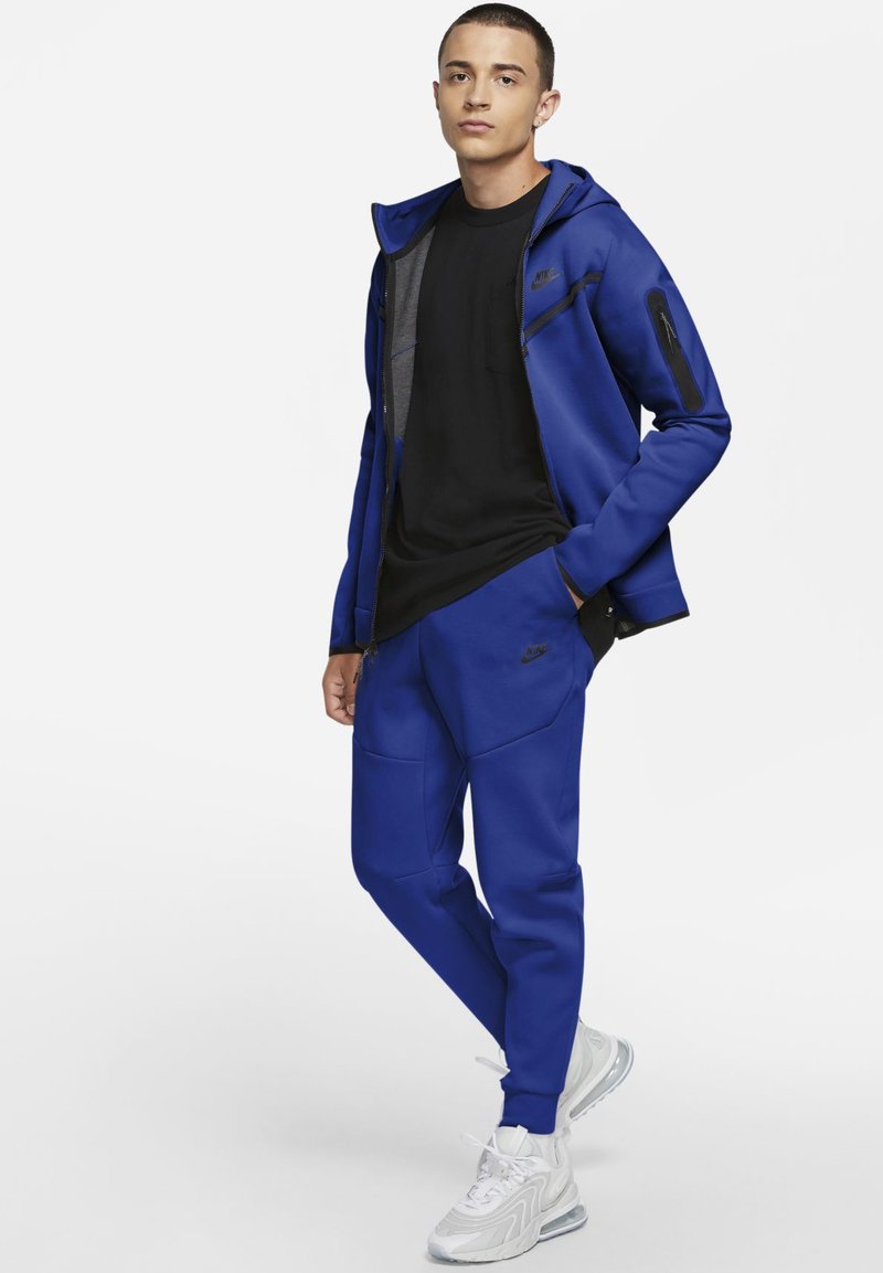 Nike Tech Fleece Game Royal/Black | escapeauthority.com