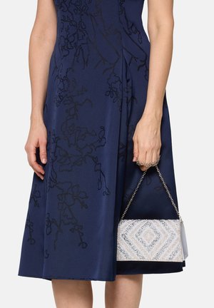 Vera Mont IM GLITZER-LOOK - Pochette - grau