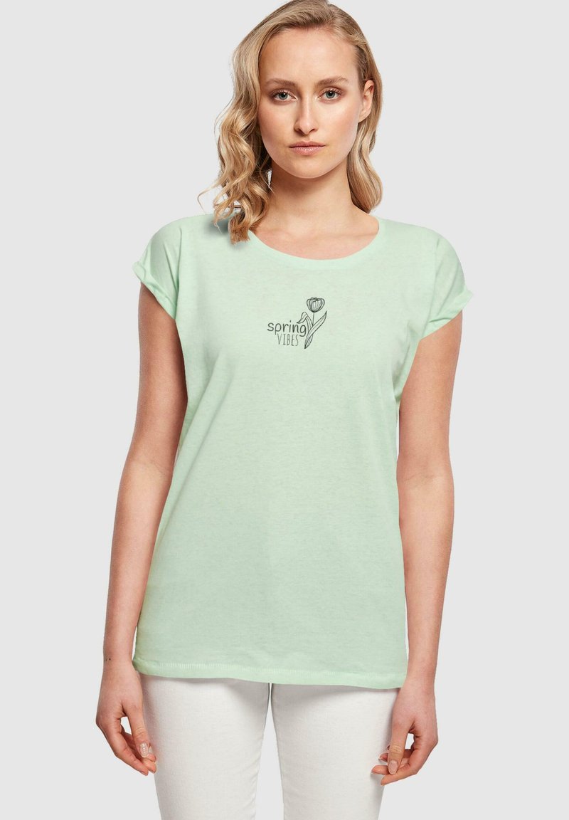 Merchcode SPRING - VIBES EXTENDED SHOULDER - Triko s potiskem - neo mint