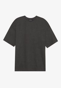 T-shirt grigio scuro a maniche corte realizzato in morbido cotone, con scollatura rotonda e una vestibilità ampia e rilassata con bordi dritti.