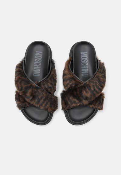 MOSCHINO CIABATTA - Mules - marrone/nero