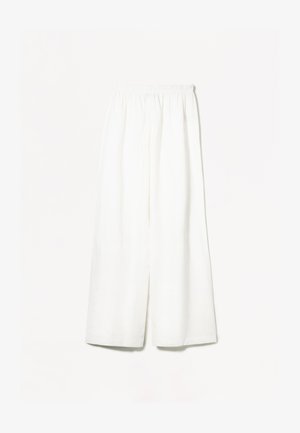 Weiße, weit geschnittene Hose mit elastischem Bund, aus leichtem Stoff, flach vor weißem Hintergrund dargestellt.