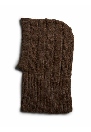 Balaclava de punto marrón con patrones de trenzado y dobladillo acanalado, diseñada para mantener la cabeza y el cuello calientes.