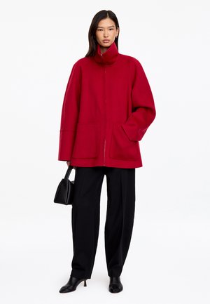 ARKET, Manteau court - red