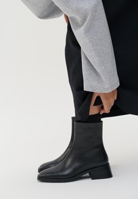 Väikepilt 4