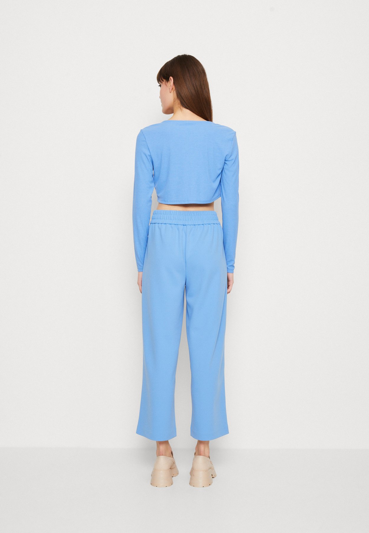 ONLELLA SHORT TIE CARDIGAN