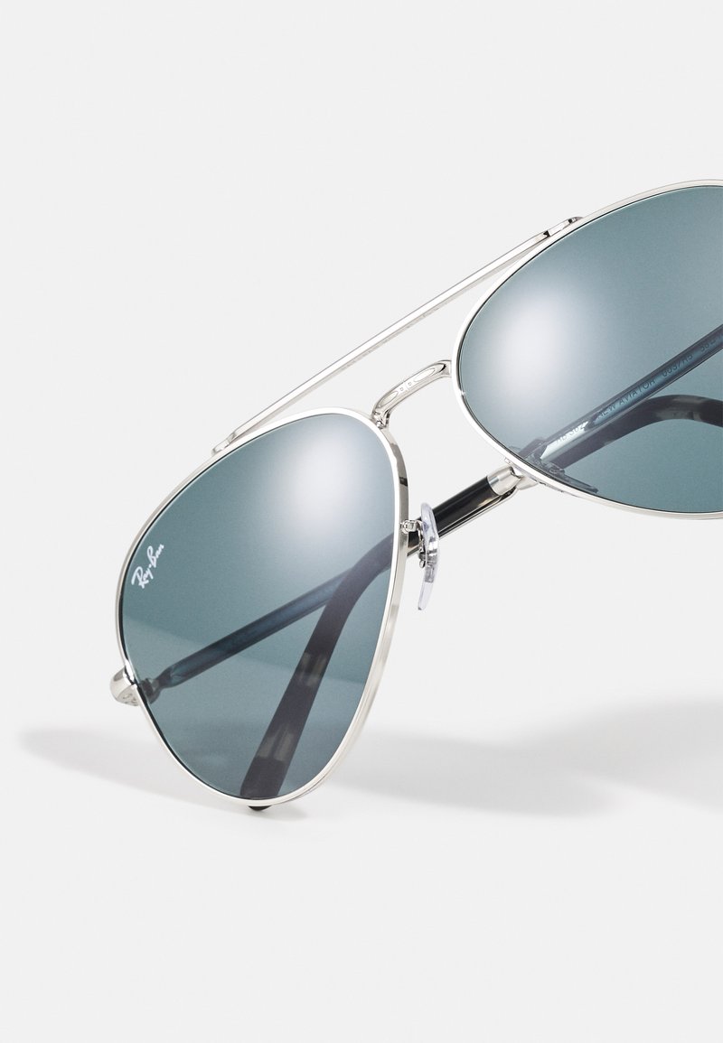 Ray Ban New Aviator Unisex Sunglasses Silver Coloured Zalando Co Uk