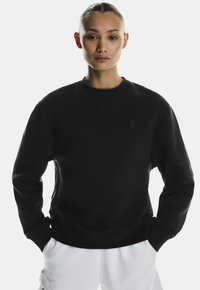 On FOCUS TECH CREW - Sweatshirt - black