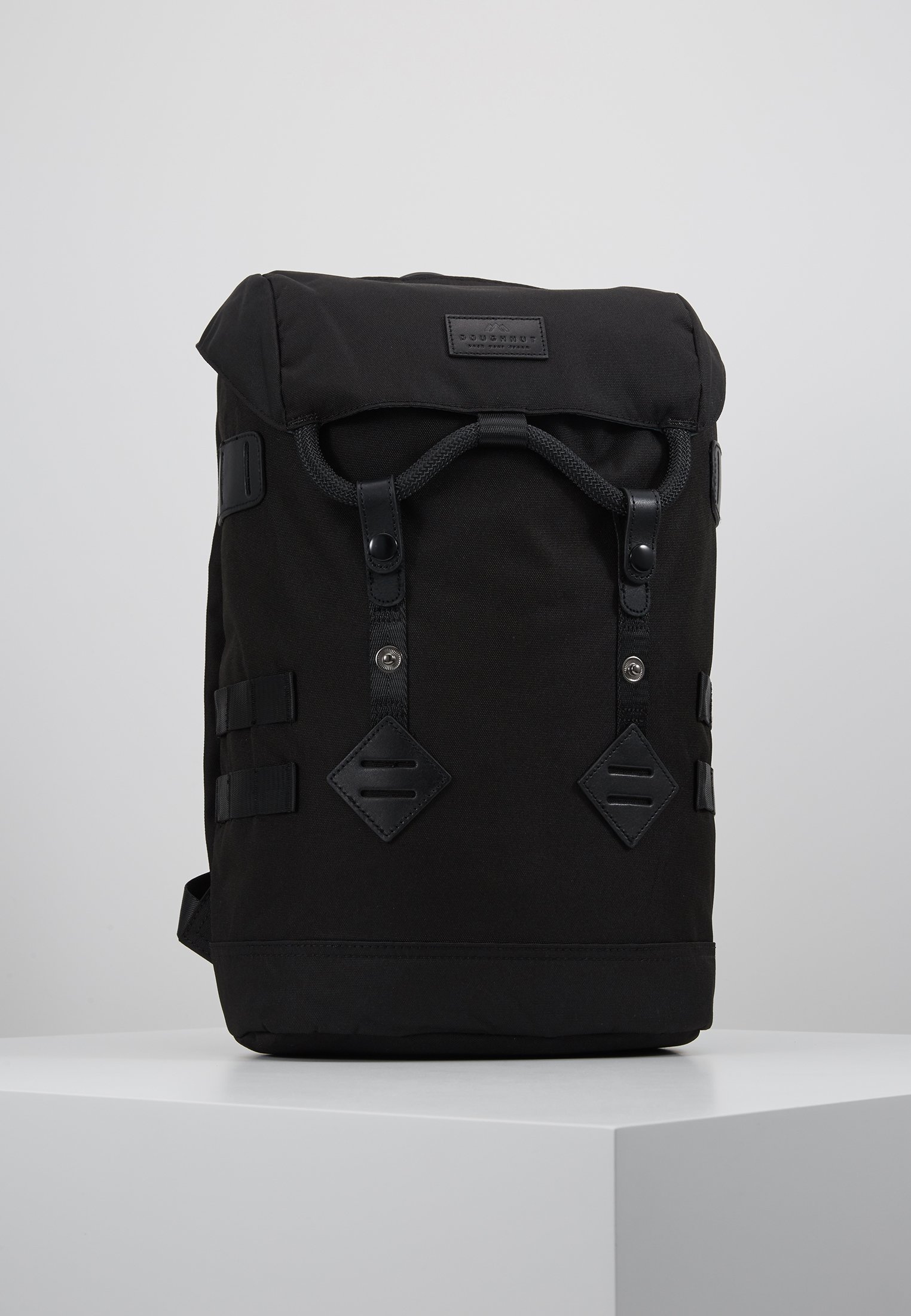 Doughnut COLORADO SMALL Ryggsäck black Zalando.se Doughnut Black Series Colorado Small Ryggsäck 13″ nylon