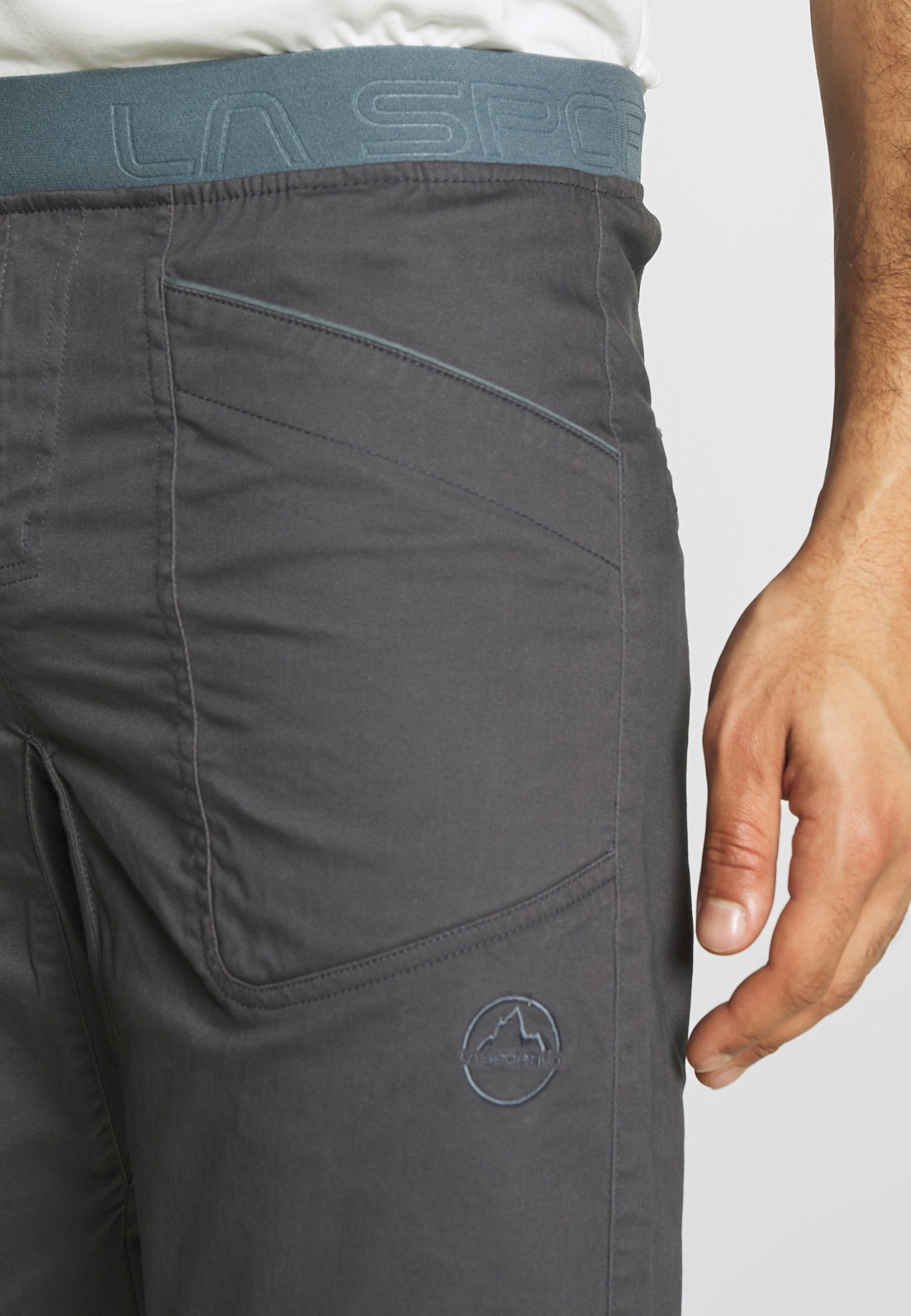 Uomo FLATANGER SHORT - Pantaloncini sportivi Uomo FLATANGER SHORT - Pantaloncini sportivi