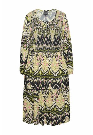 Robe à manches longues présentant un motif géométrique multicolore en vert, rose et noir, avec un col rond et une jupe à volants.