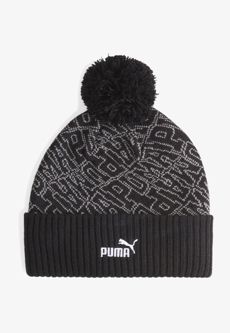 Căciulă tricotată neagră cu un design texturat în gri. Prezintă un pom-pom negru în partea de sus și o margine cu nervuri, având un logo alb Puma în față.