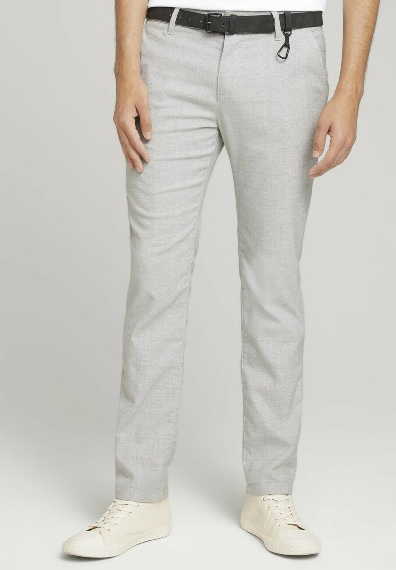TOM TAILOR DENIM MELANGE WITH BELT - Pantalones chinos - silver grey check
