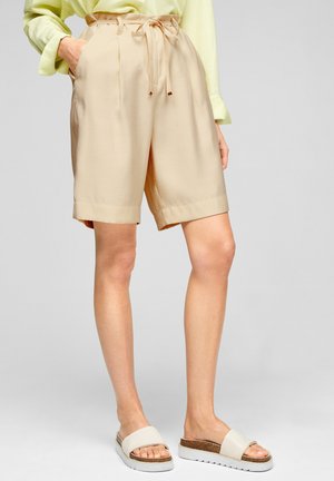 REGULAR FIT - Shorts - light beige