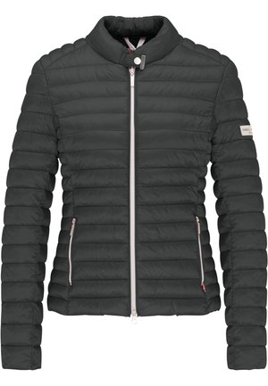 Veste noire matelassée avec col montant, fermeture éclair sur le devant, bouton-pression au cou et poches latérales zippées.