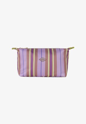 Rechthoekige pouch met ritssluiting met verticale strepen in paars, bruin, beige en groen, voorzien van een diamantvormige "oilily" logo-badge.
