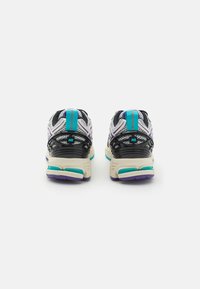 New Balance M1906 UNISEX - Sneakers - white