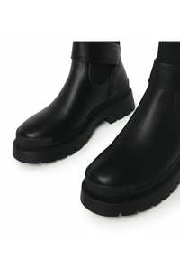 Miriade VICKY  czarny