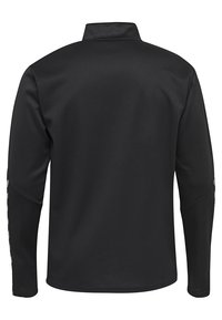 Maglietta nera a maniche lunghe con tessuto testurizzato, colletto alto e dettagli riflettenti lungo le maniche. Design minimalista senza logo visibile.