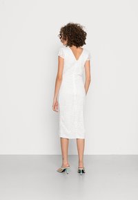 WAL G. ROBIN V NECK MIDI DRESS - Vestido de cocktail / Vestido de festa - white