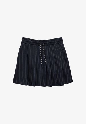 Schwarzer plissierter Rock mit weißen Nadelstreifen, elastischem Bund und schwarz-weißem Kordelzugverschluss.