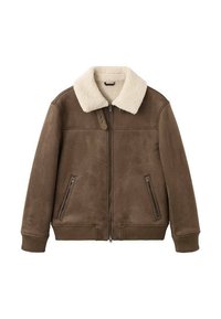 Giacca bomber in suede marrone con colletto in shearling crema, polsini e orlo a coste; presenta due tasche frontali con zip e una chiusura frontale con zip.