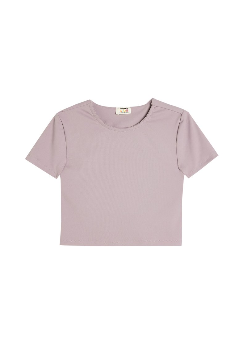 Lyse lilla cropped T-shirt lavet af blødt stof. Har en rund halsudskæring og korte ærmer med en glat tekstur og uden tydelige mønstre.