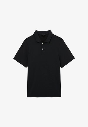 Schwarzes kurzärmliges Polohemd mit zwei silbernen Knöpfen und klassischem Kragen, dargestellt auf weißem Hintergrund.