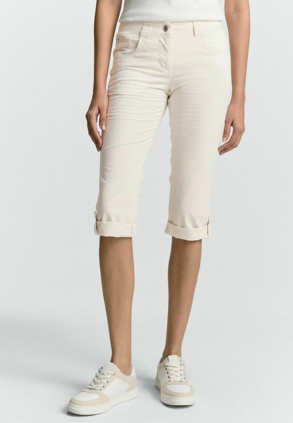 CAPRI  - Shorts - delicate champagne stripe